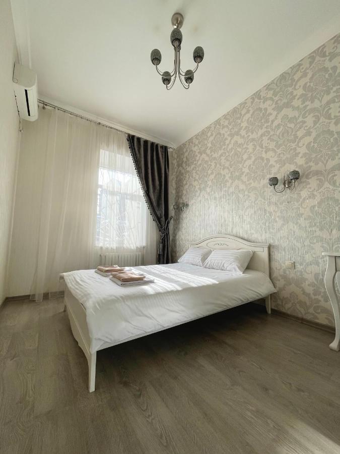 אודסה Cozy Apartment On Greek Street 15 מראה חיצוני תמונה