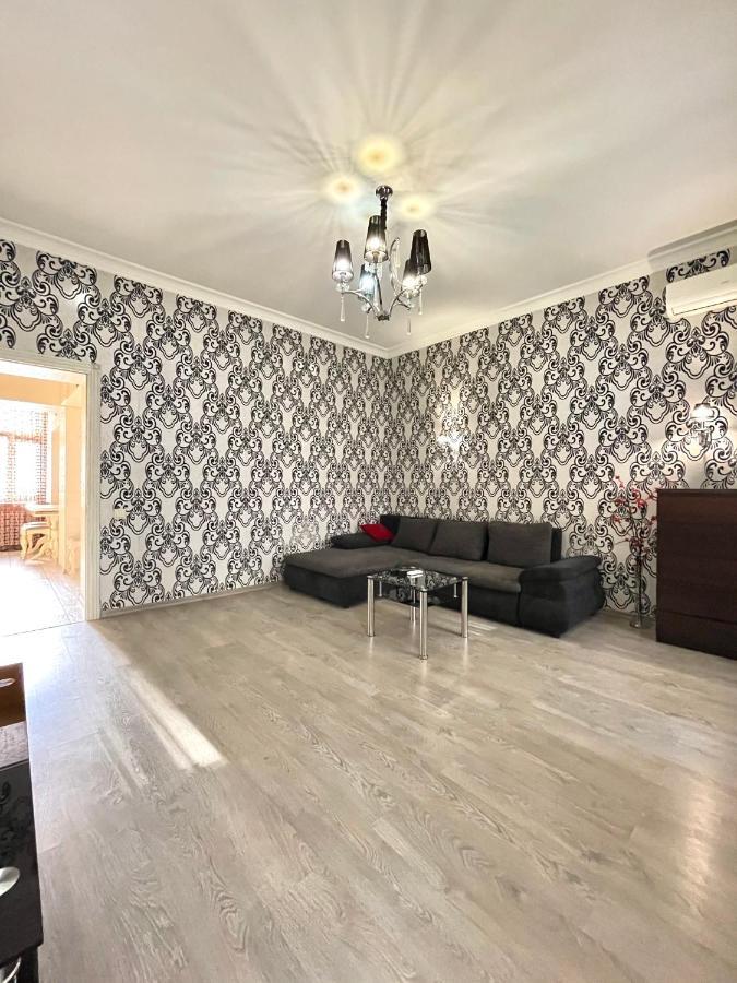אודסה Cozy Apartment On Greek Street 15 מראה חיצוני תמונה