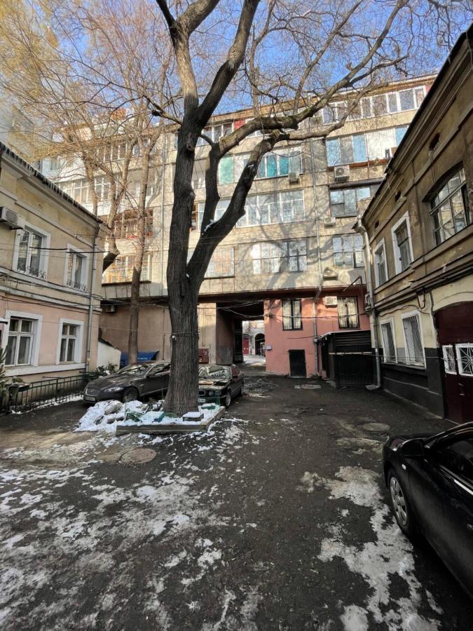 אודסה Cozy Apartment On Greek Street 15 מראה חיצוני תמונה